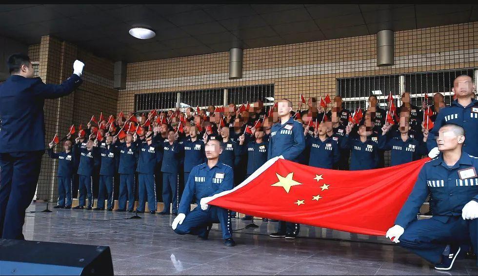 逃出魔术师的房间